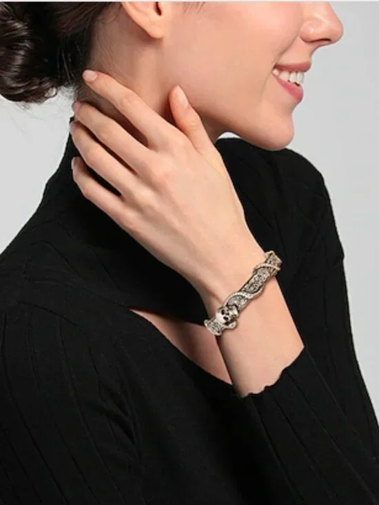 Alexander McQueen Skull and Snake Bracelet 'Antique Silver' - Picture 2 of 7